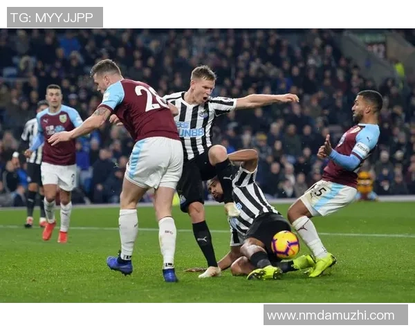 纽卡斯尔联与曼联对决前瞻分析及战术解析